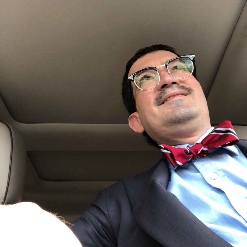 Drake’s bow tie